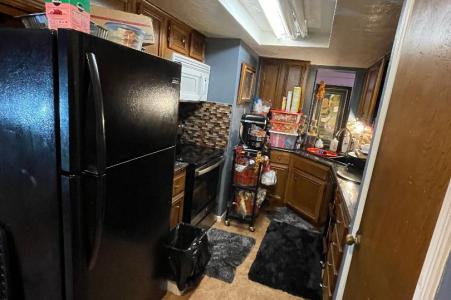 1_Briar-Forest-Kitchen-Before-2